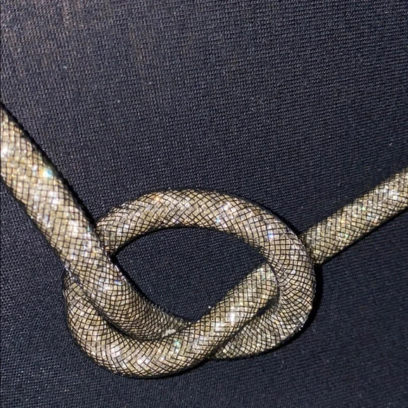 Fashion  statement twist necklace - Picture 4 of 9